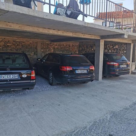 Gopo Guesthouse Elshani Экстерьер фото